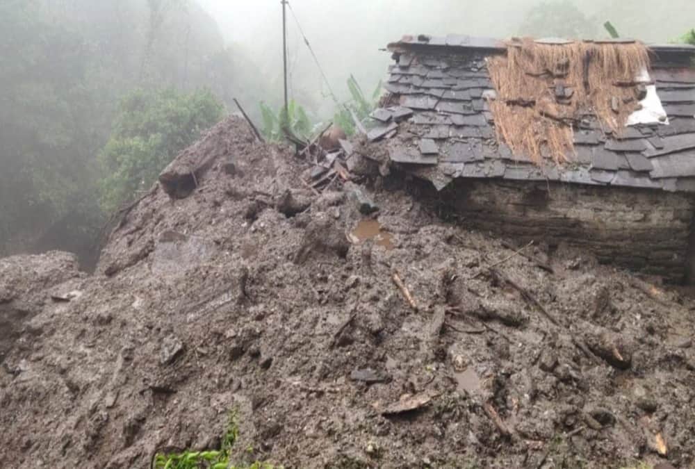 Flood in pithoragarh after Cloudburst danger situation after two days