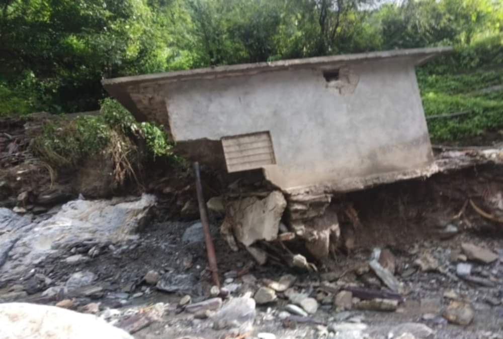 Flood in pithoragarh after Cloudburst danger situation after two days