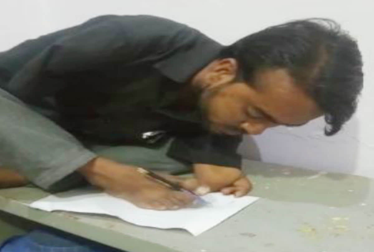 Divyang bsc student writes exam with his feet in firozabad