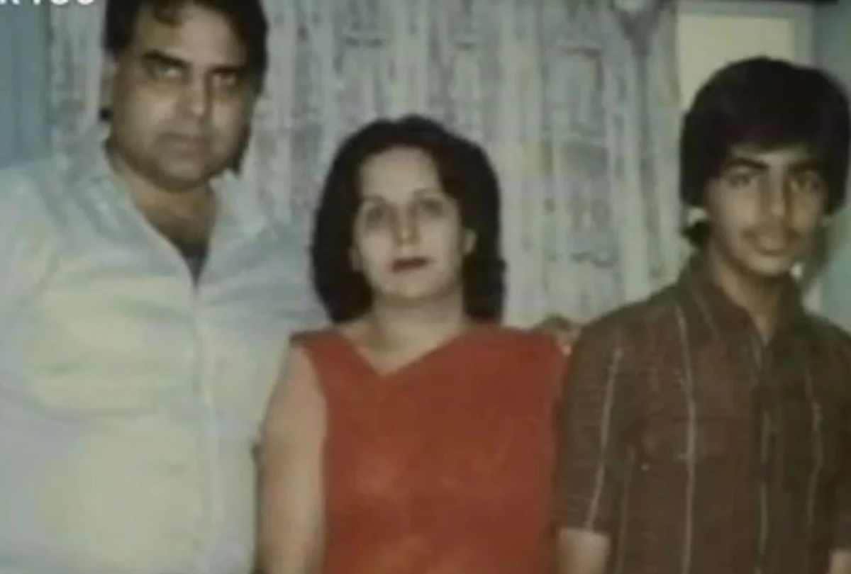 akshay kumar birthday look at his childhood photos