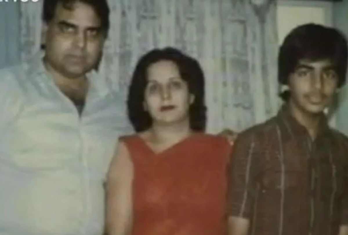 akshay kumar birthday look at his childhood photos