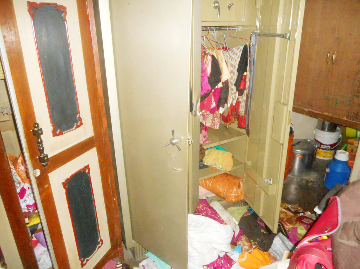 Robbery of former block chief's house in Qutubpur