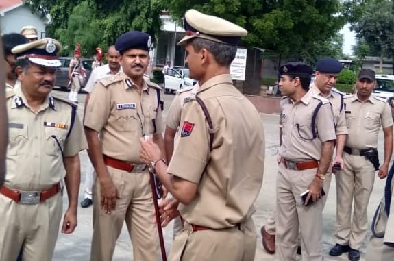 two accused arrested for helping papla escape