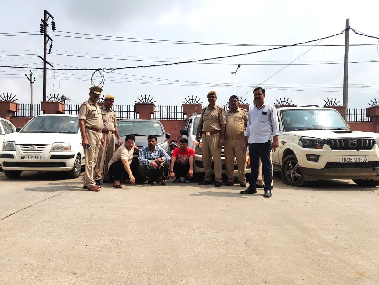 Gang of auto lifters nabbed, four arrested