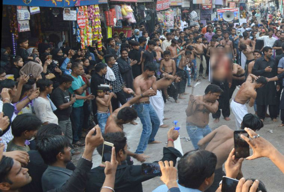 Muharram Historical Pholon ka Tazia Procession In Agra