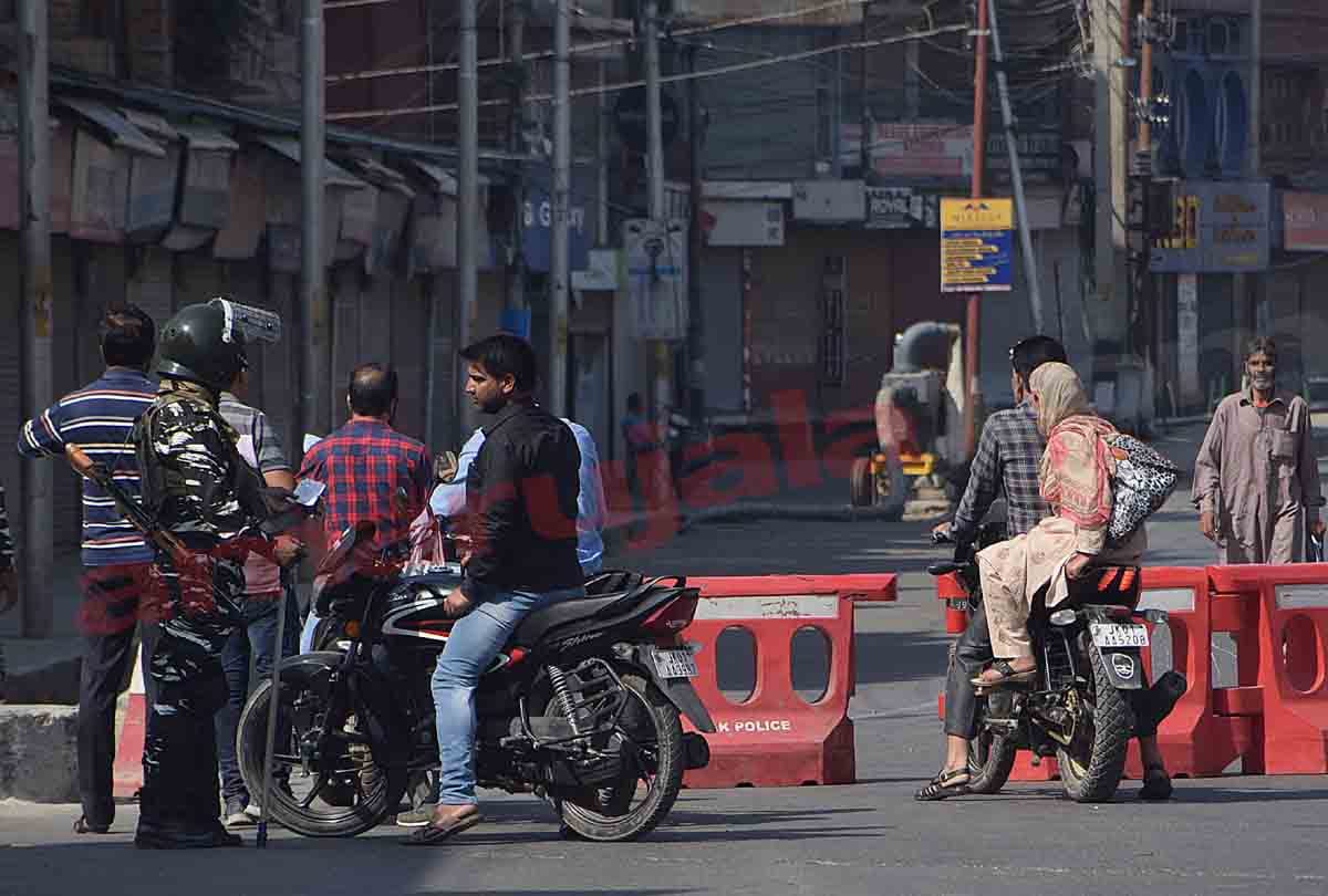 kashmir latest photos of restrictions after article 370 revoked, latest visual of jammu kashmir