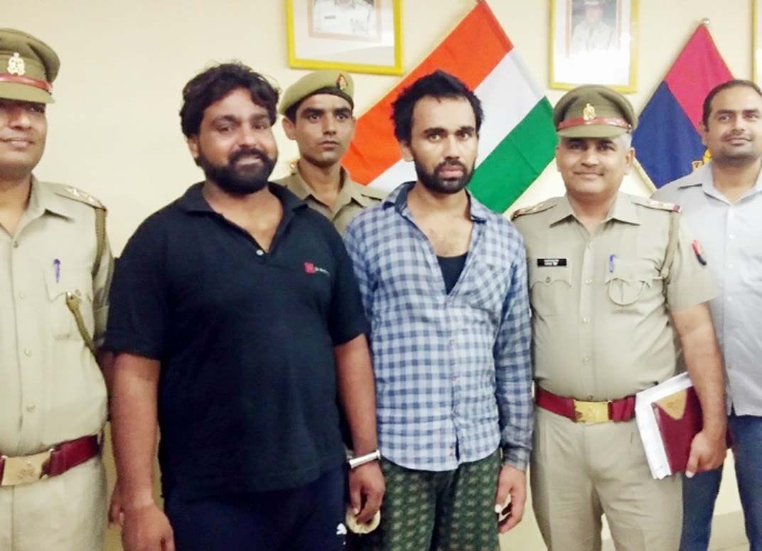 Robbers shoot to salesman for relived friend