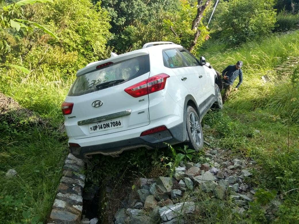 many accident in uttarakhand five died and six injured