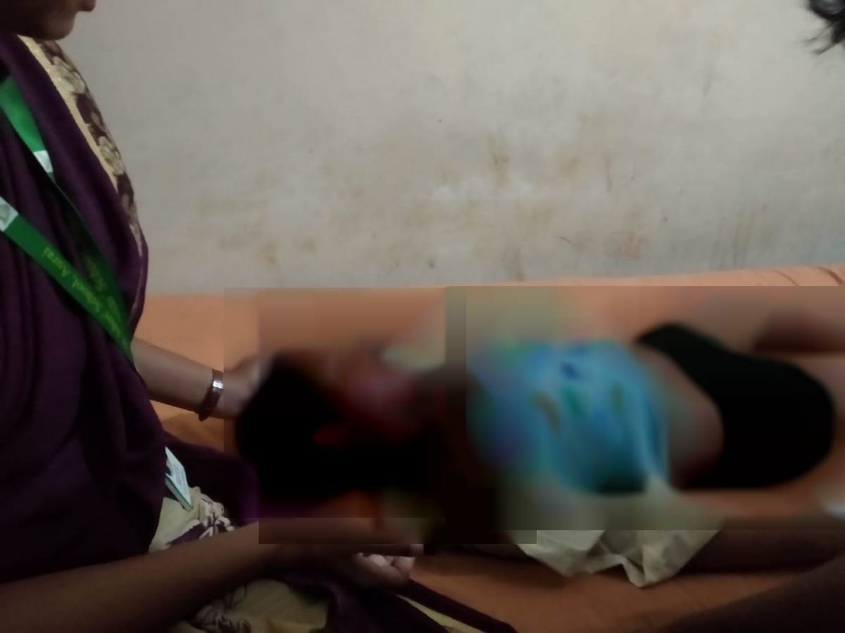 Class four student set herself on fire in Bhadohi