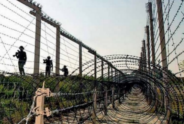 BSF Caught Heroin At Indo-Pak Border In Punjab