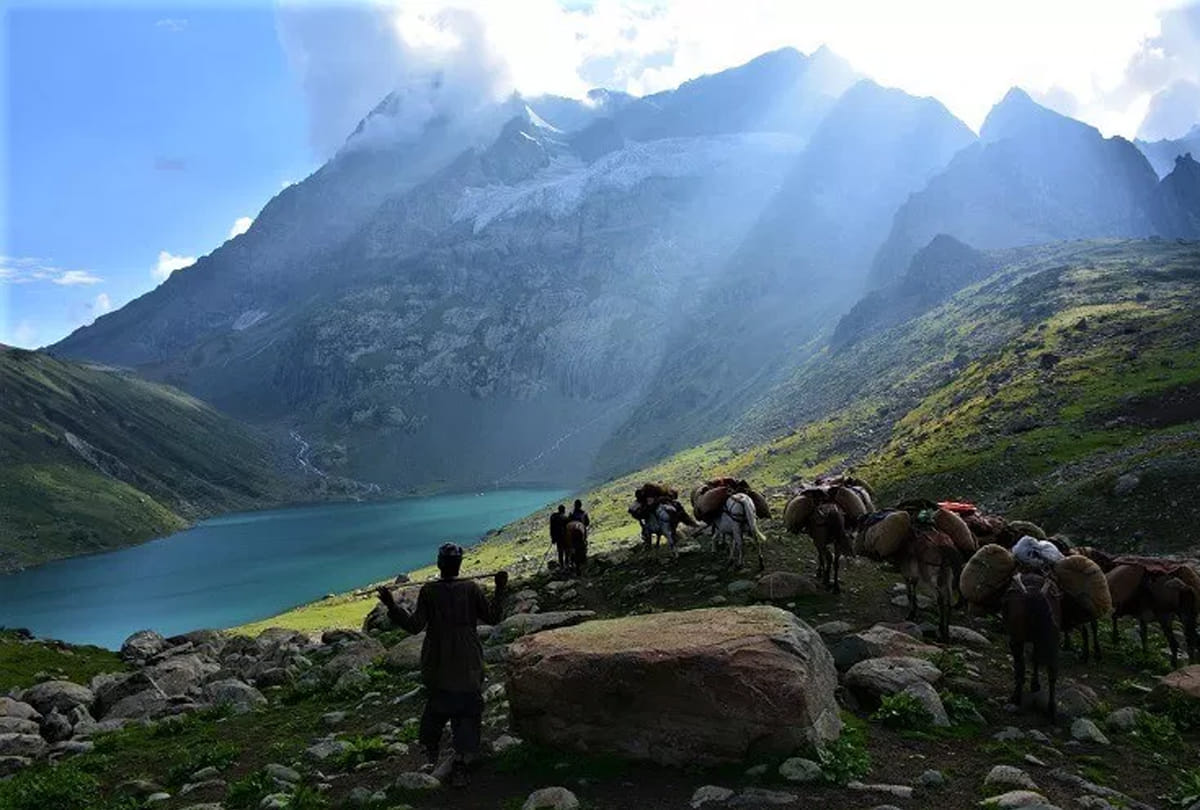 Famous Gangabal Yatra Amid Tight Security Batch Of Kashmiri Pandits