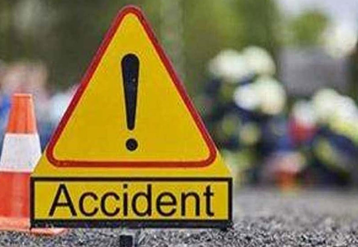 road accident in kanpur salon owner died