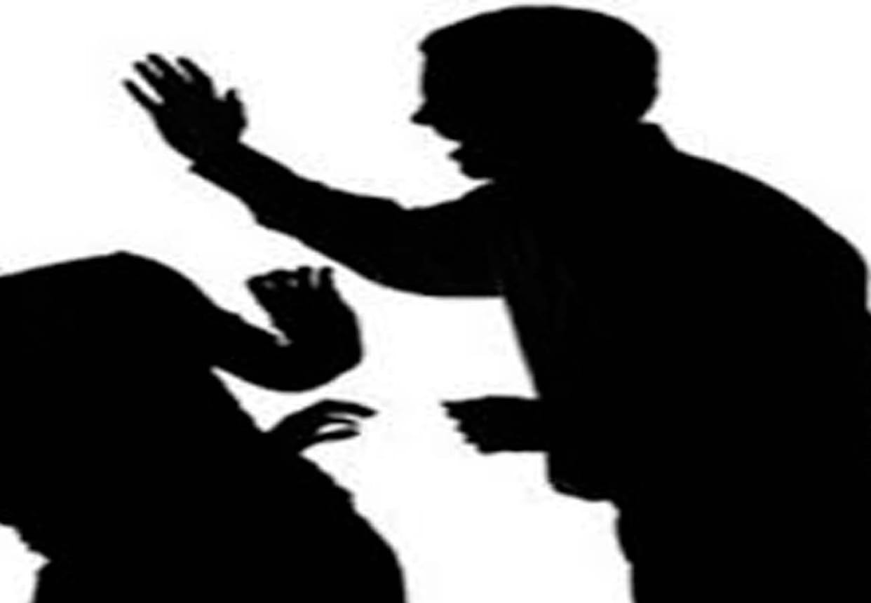 son try to kill his father in kanpur