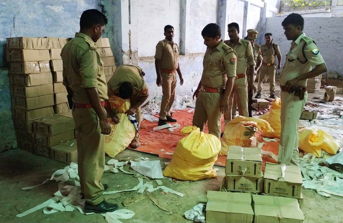 Illegal country liquor recovered from closed rice mill
