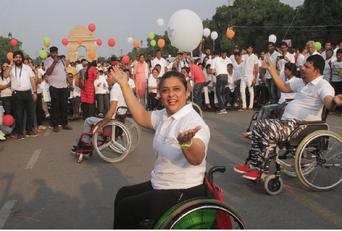 awarness drive on rajpath at world spine injury day 