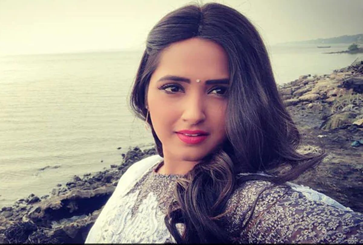 bhojpuri actress kajal raghwani revealed about her weird disease know details