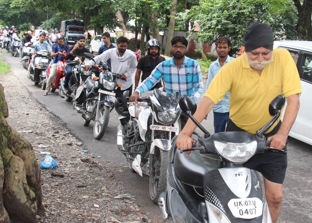 motor vehicles act 2019 fear of expensive invoice in people photos