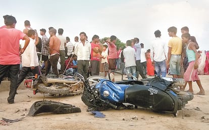 Prayagraj: Ruckus, lathicharge after the death of a child falling in a drain