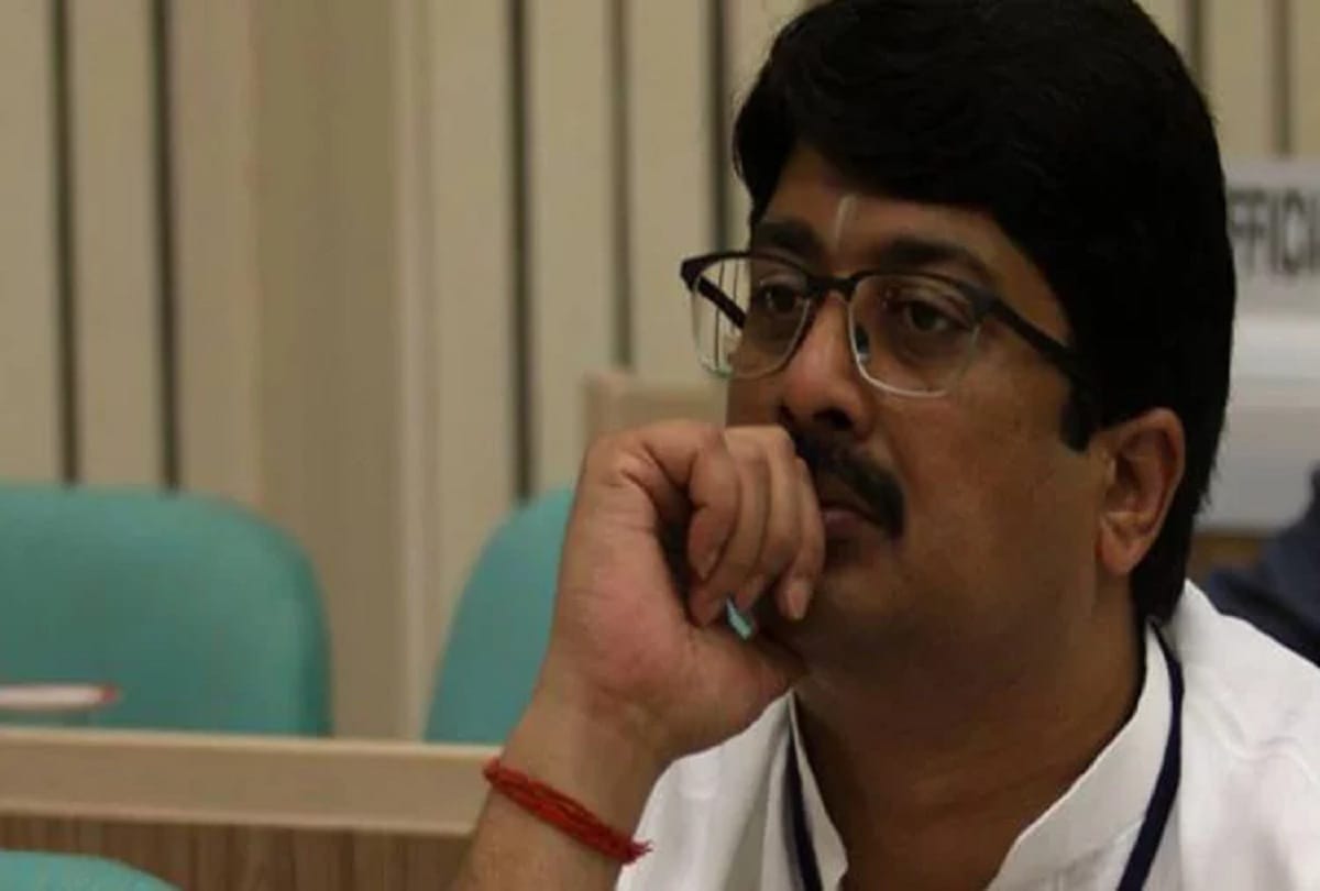 Pratapgarh MLAs father under house arrest regarding muharram