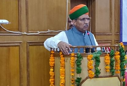 Arjun Ram Meghwal : केंद्रीय मंत्री का ममता सरकार पर निशाना, कहा- बंगाल में कानून व्यवस्था ठीक नहीं Union minister Arjun Ram Meghwal asserted that the law and order situation in West Bengal is not good at all