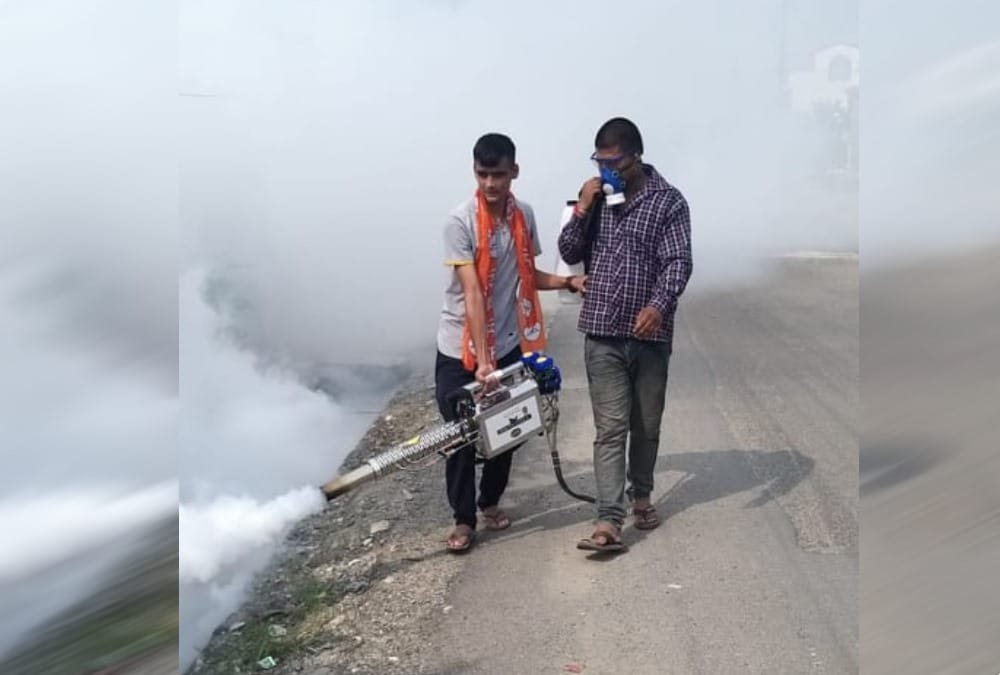 Public Doing Fogging itself for destroying Dengue larvae in dehradun