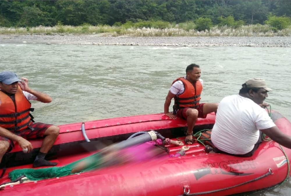 OverSpeed Utility fell in yamuna river Four Dead Bodies Recovered in vikasnagar dehradun