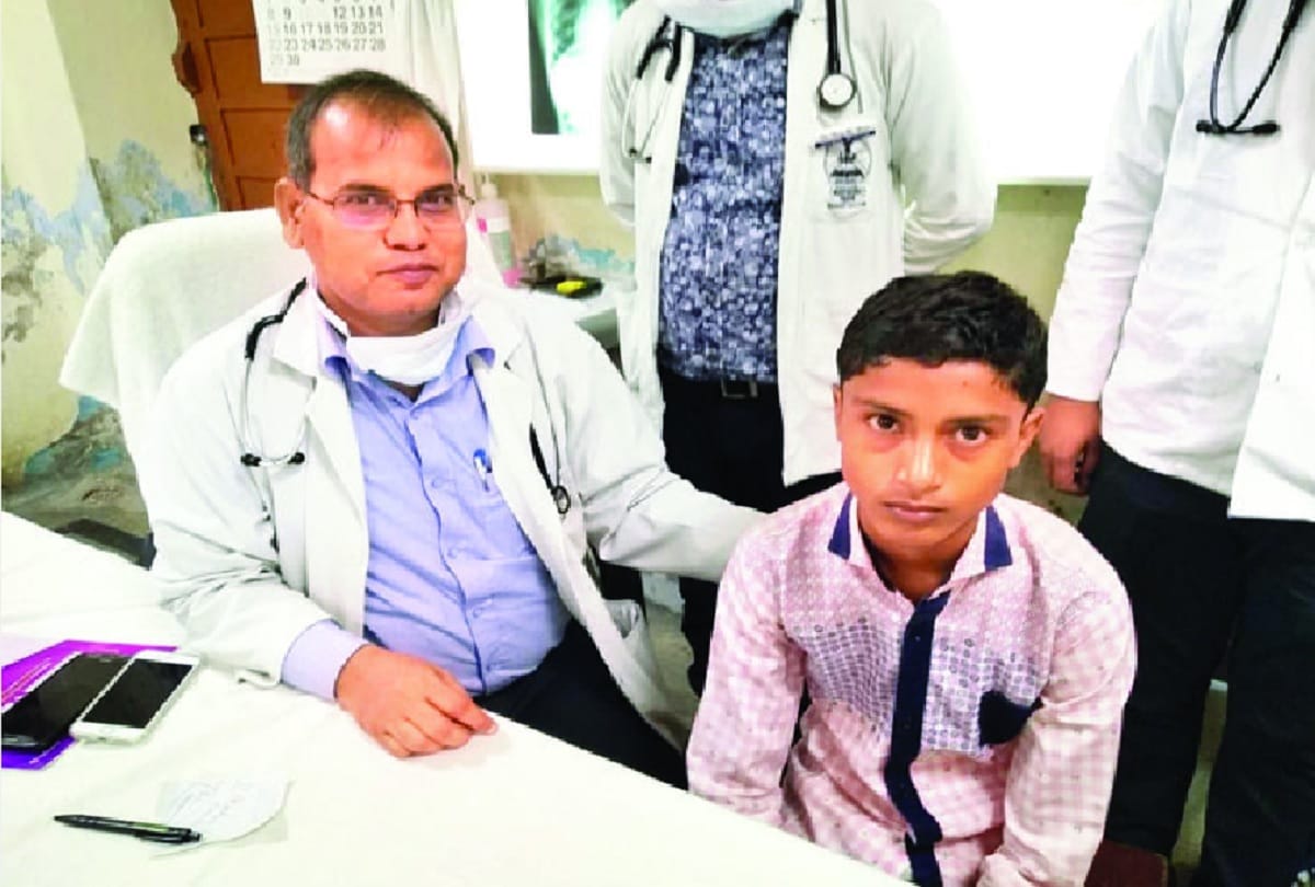 Nikhil's heart, liver, stomach, spleen are all on the opposite side