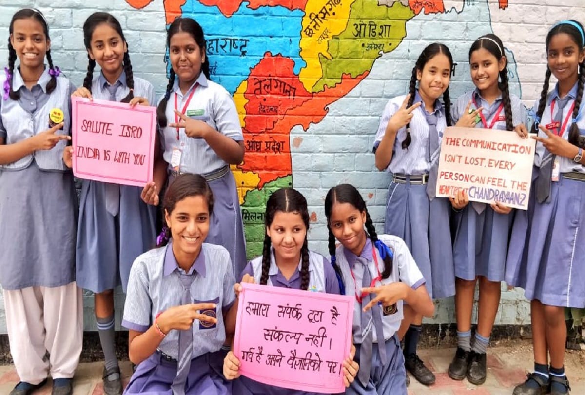 Chandrayaan 2, Delhi Govt school students salute ISRO after Vikram Lander found safe on Moon