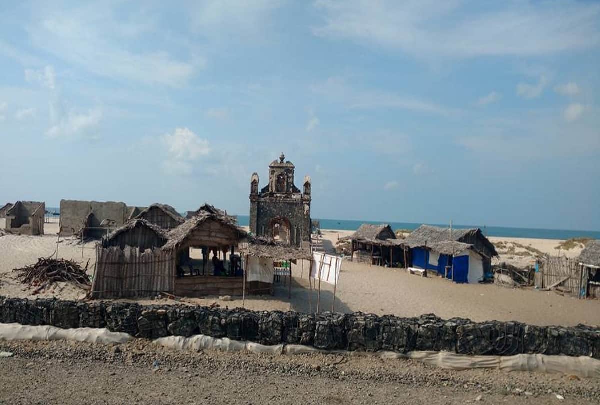 Dhanushkodi the closest point to srilanka the place where you can see origin of Ram Setu
