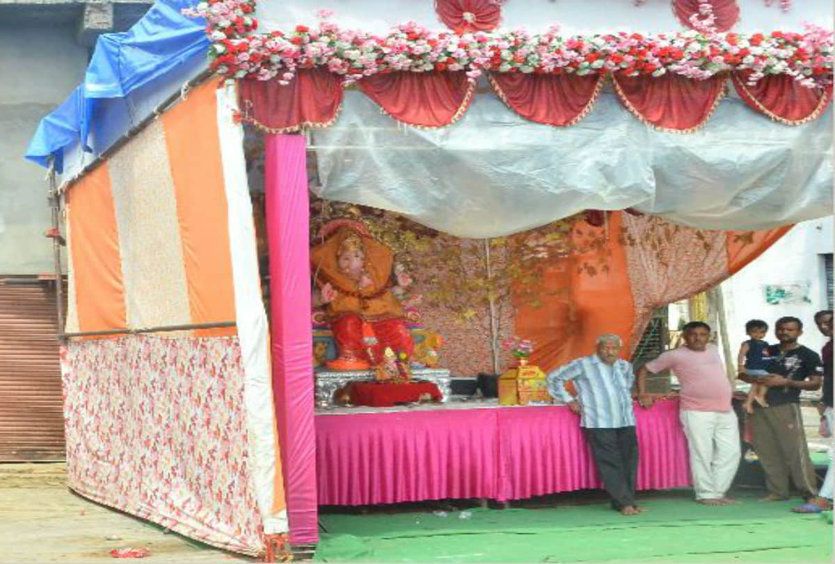 muharram tazia and ganesh puja celebrated with get together in agra
