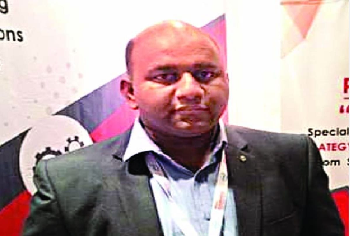 New traffic rules car driver suffered heart attack while quarrel with traffic police
