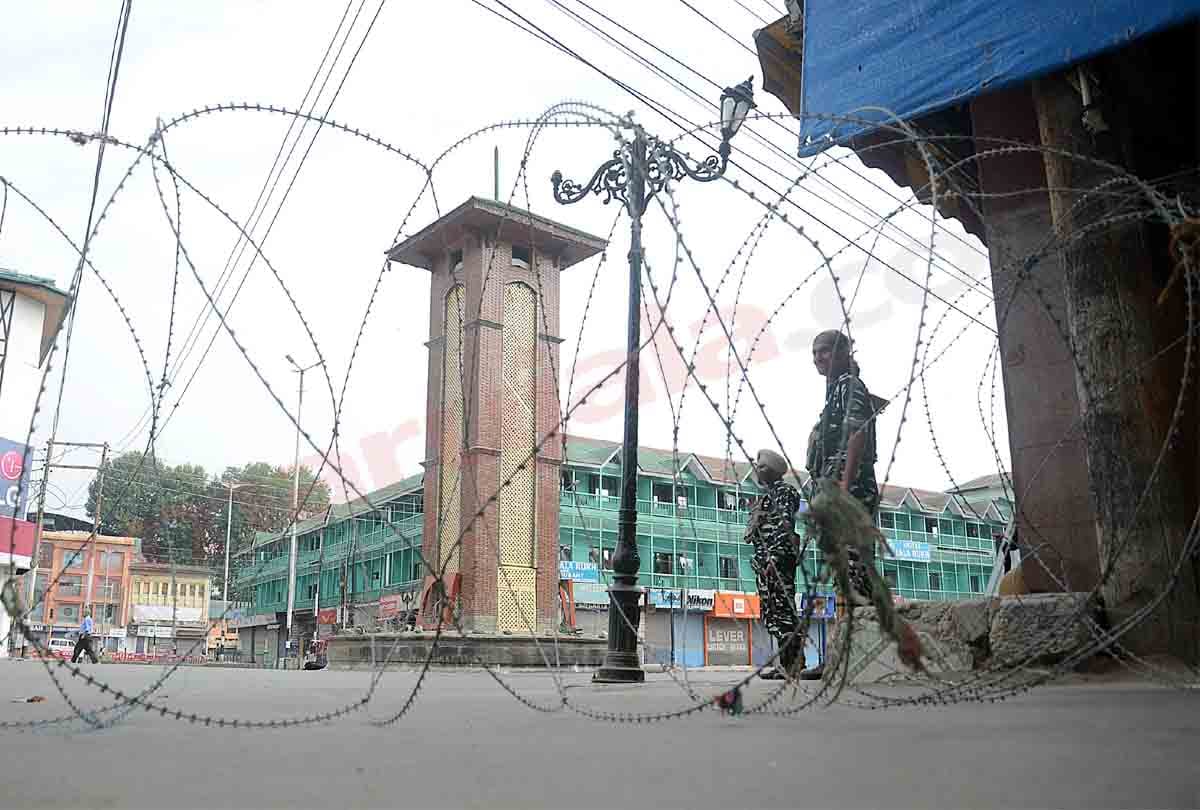 kashmir latest photos of restrictions after article 370 revoked, latest visual of jammu kashmir