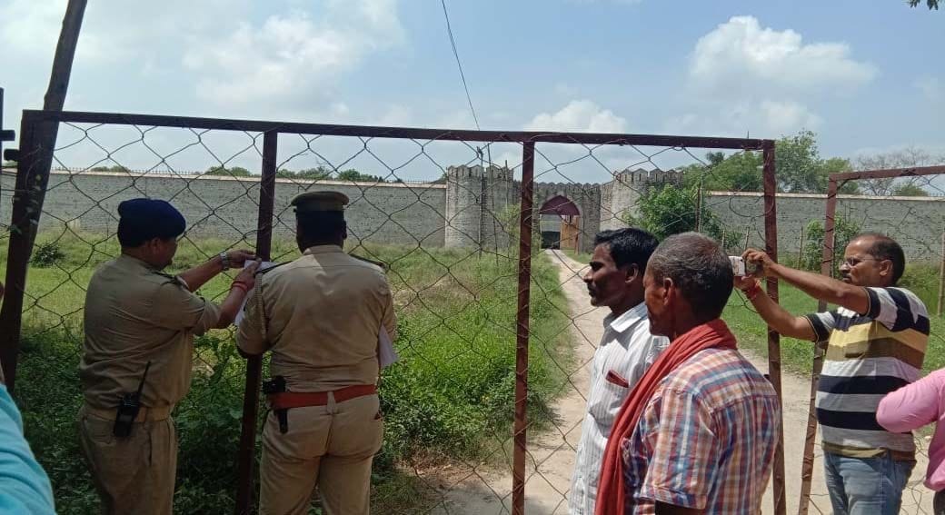 Raja Bhaiya's father in Kunda and rich in administration