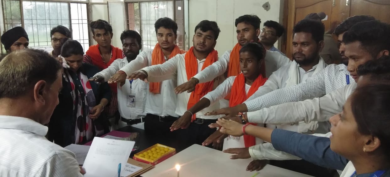 Sitarganj: Himanshu Dhami's head decorated President's crown