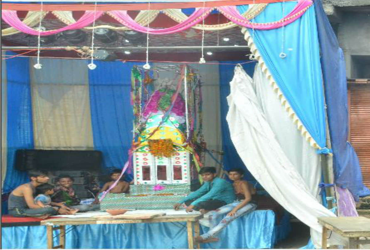 muharram tazia and ganesh puja celebrated with get together in agra