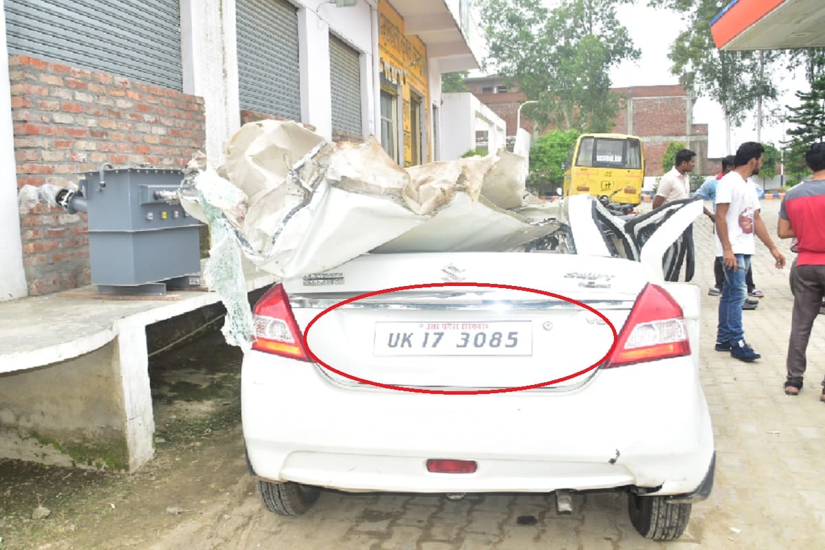 Two SDO of electricity department killed in car accident at Deoband of Uttar Pradesh