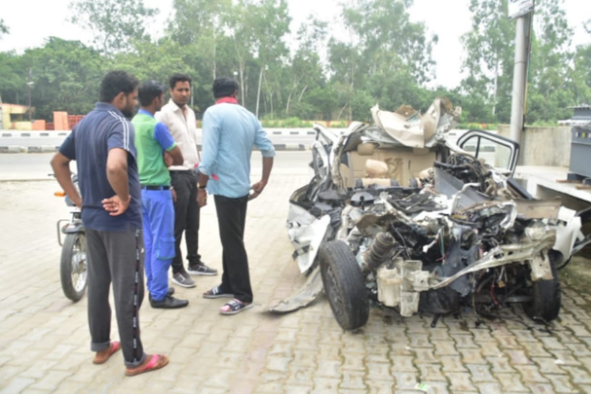 Two SDO died in a road accident in deoband of uttar pradesh