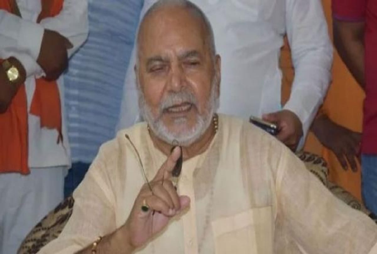 Who is Swami Chinmayanand know everything about his life