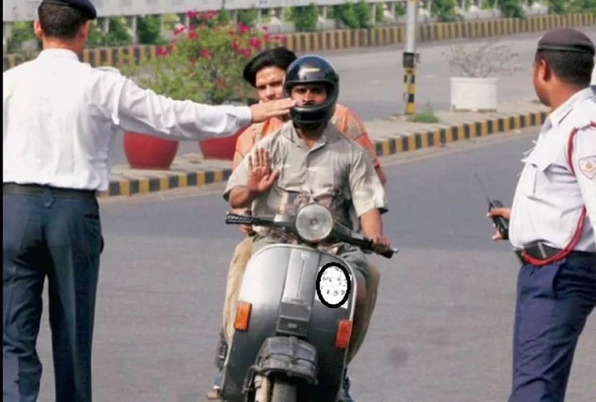 When You stopped by Traffic police, follow these Importent tips and know your citizen rights