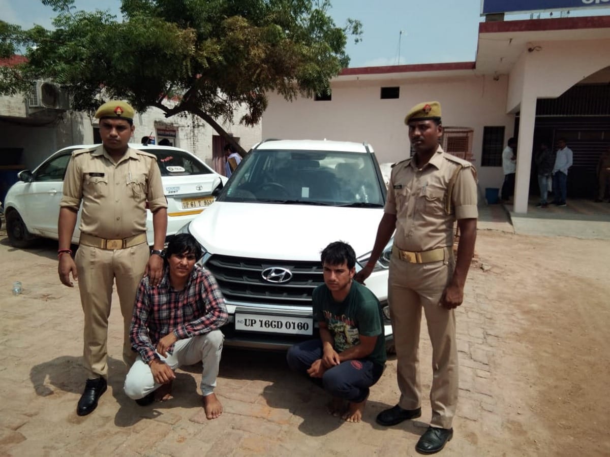 pddu police arrested two constable of ramnagar police st for smuggling of illegle liquor varanasi