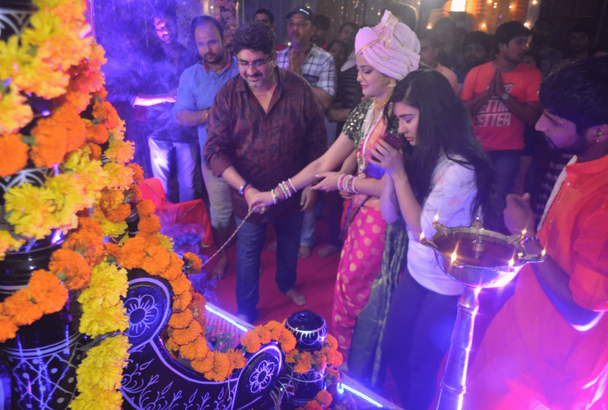 Ye Rishte Hain Pyaar Ke star cast and producer Rajan Shahi did Ganpati Visarjan