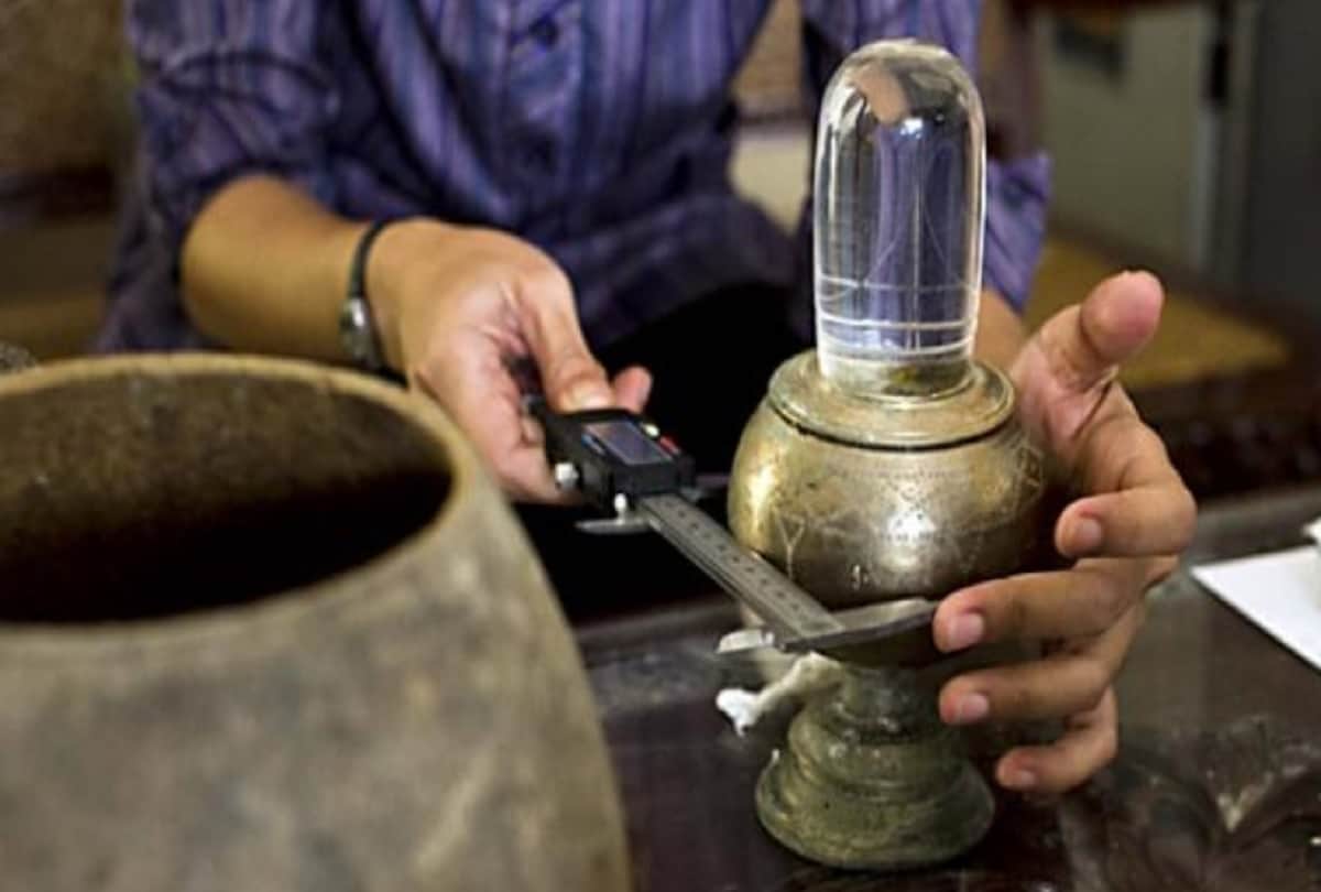 Amrit Kalash And Unique ShivLing Found In Bronze Cup From Candi Sukuh Temple Indonesia