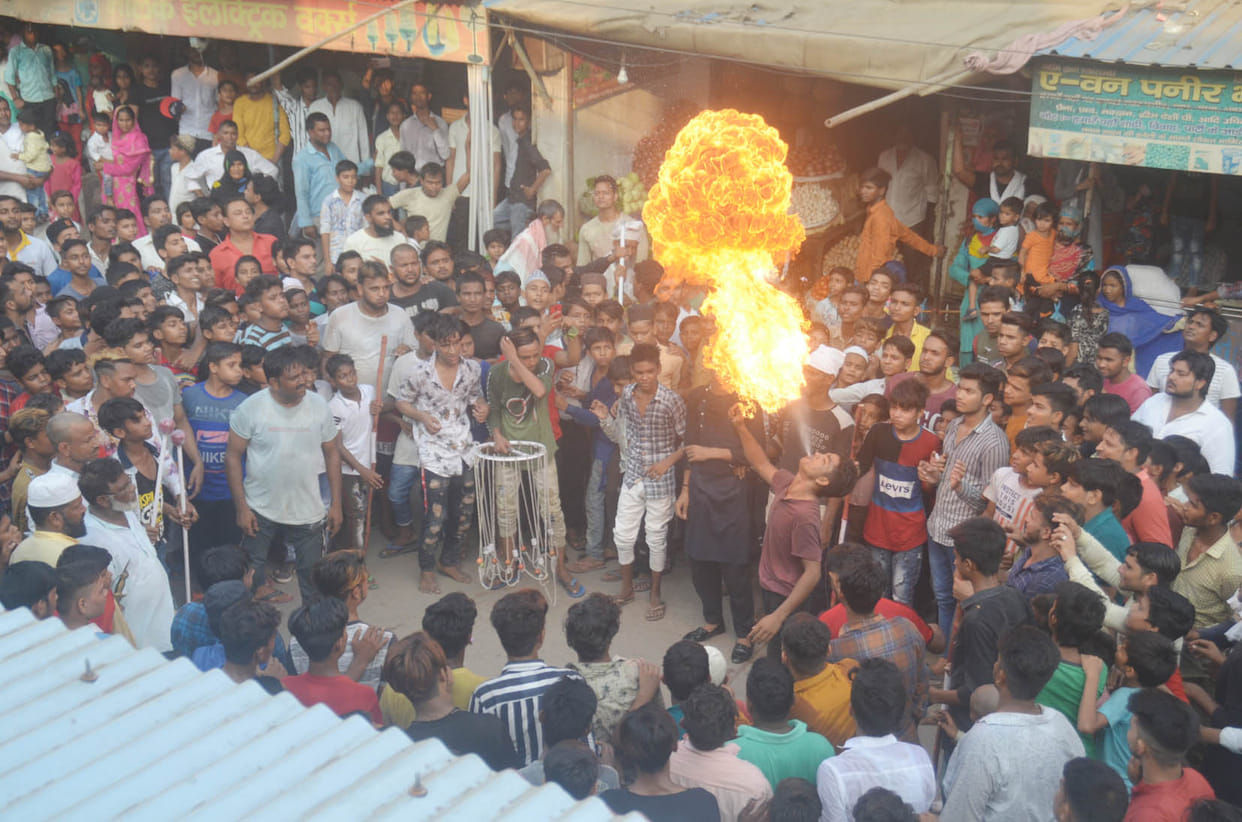 Buried in awe-inspiring feat, Idgah Karbala