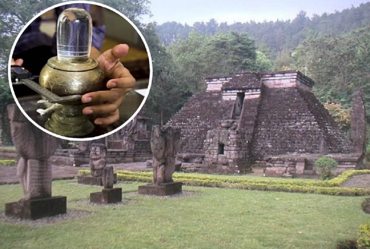 Amrit Kalash And Unique ShivLing Found In Bronze Cup From Candi Sukuh Temple Indonesia