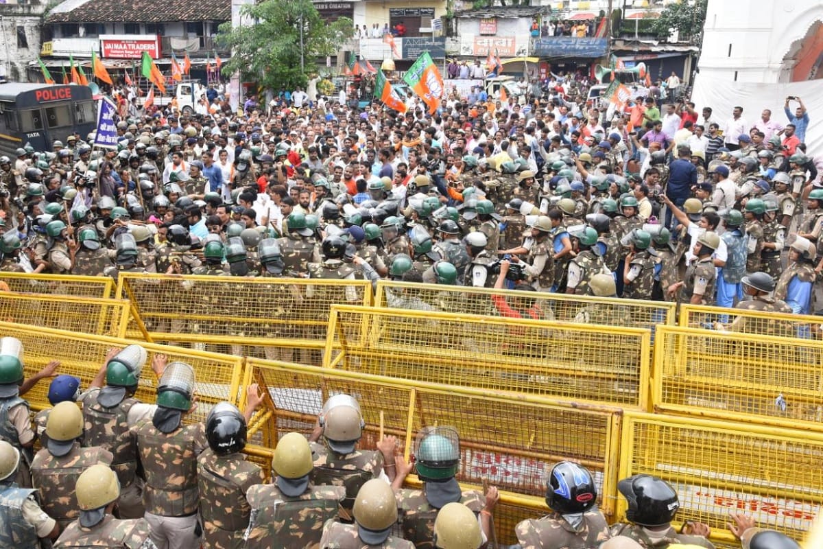 Ghantanaad protest of BJP in Madhya Pradesh against congress government in the state