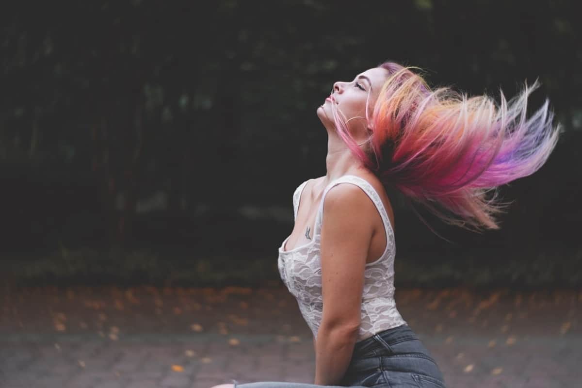 want to look stylish try hair chalk for colorful hair
