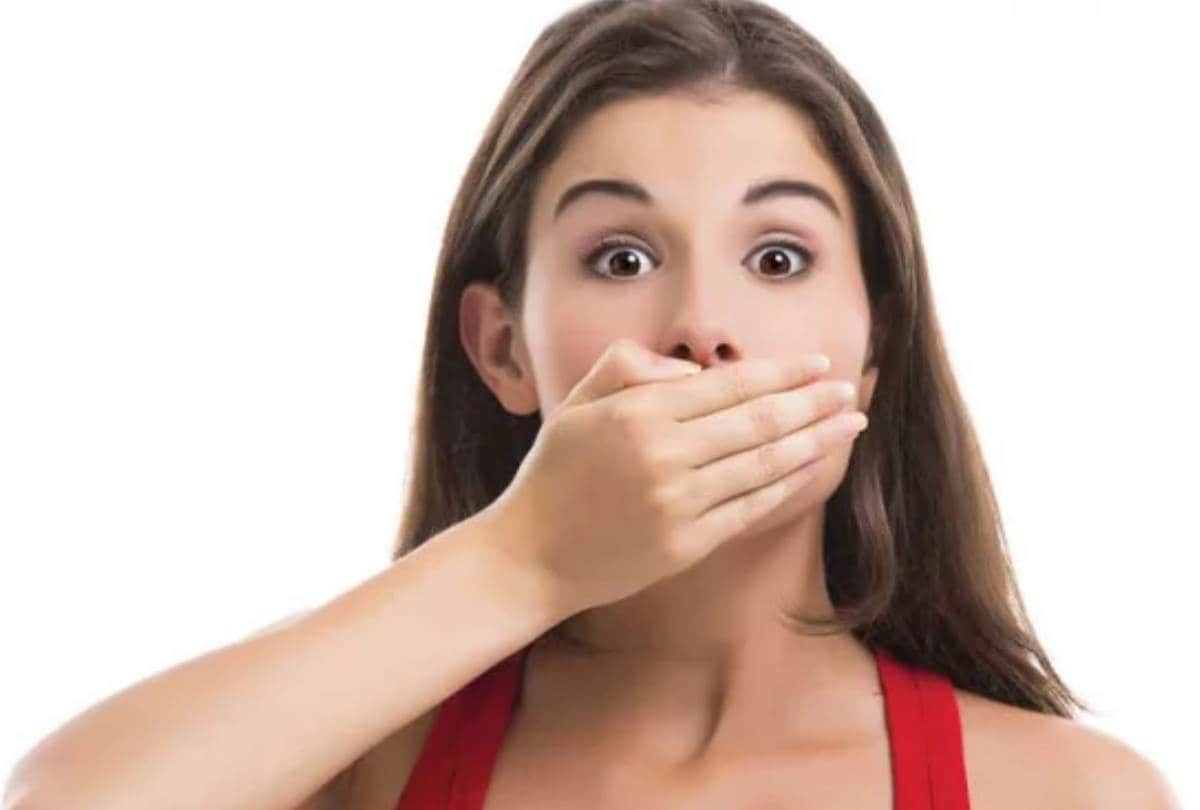 how to stop hiccups in hindi