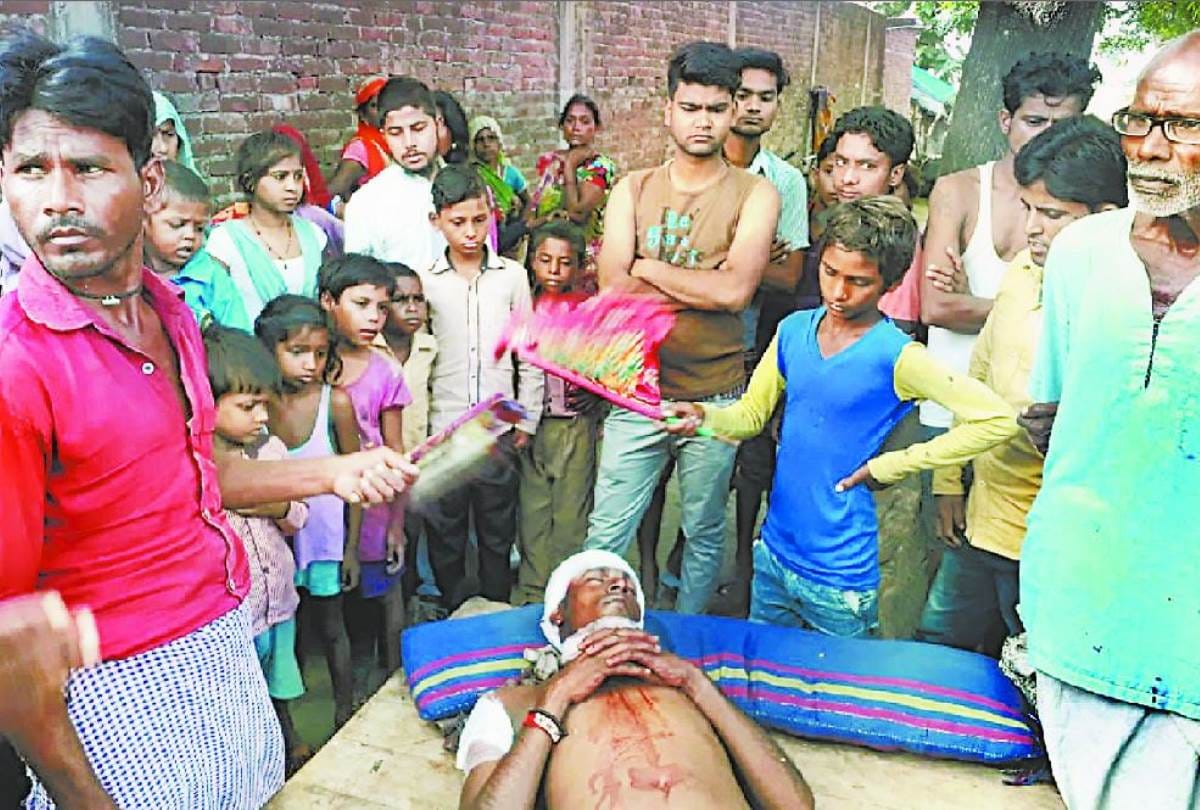 dad engage with leopard in bahraich to save his son's life