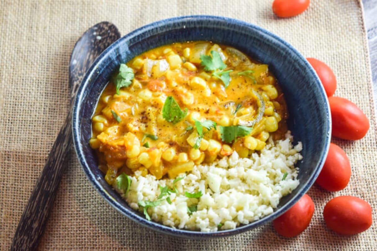 delicious recipe of makai dam masala