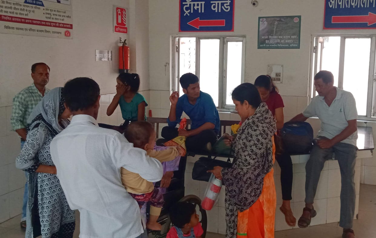 Half day OPD due to holiday, patients wandering